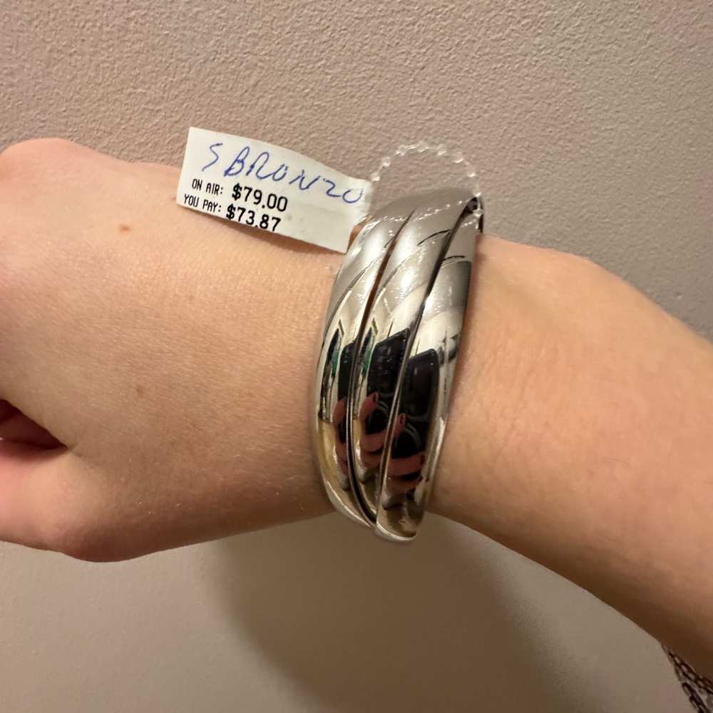 Bronze Polished Round Rolling Bangles by Bronzo Italia.